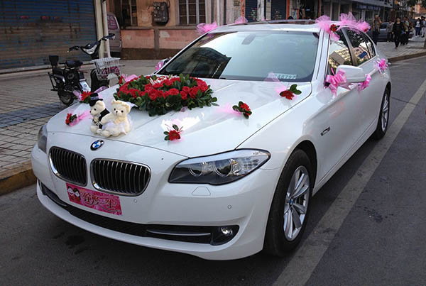 廣州婚車(chē)租賃：新手租婚車(chē)注意事項(xiàng)